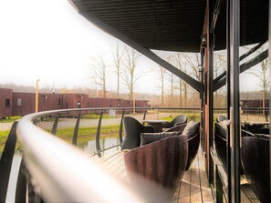 Balcony - Luxurious Waterfront Villa Surrounded by Nature for 4 People 15 (Antoing)