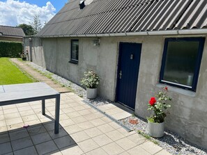 Terrace/patio - A Cozy House to Stay in Vandel (Vandel)