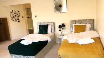 Apartment, 3 Bedrooms, Patio, Garden View | 3 bedrooms
