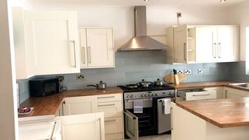 Apartemen, 3 kamar tidur, patio, pemandangan kebun | Dapur pribadi