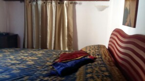 Shared Dormitory, 1 Bedroom, Smoking, Balcony | 1 bedroom, WiFi - Room-casetta Verde - Suite With Terrace (Vaiano)