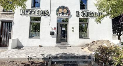 House With Free Parking 15 Min From The Airport