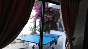 Biệt thự, nhiều phòng ngủ, hút thuốc, hồ bơi riêng | Ban công