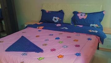 2 kamar tidur, setrika/meja setrika, dan Wi-Fi