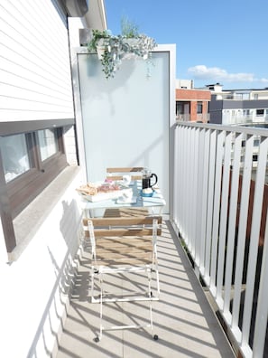 Appartement, 2 slaapkamers, balkon, uitzicht op zee | Balkon