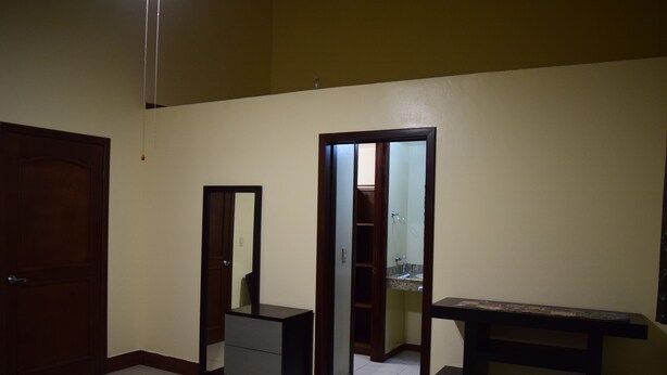 Unclassified image, 1 of 15, button - Cuarto En Amplia Casa (San Pedro Garza García)