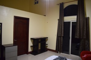 1 bedroom - Cuarto En Amplia Casa (San Pedro Garza García)