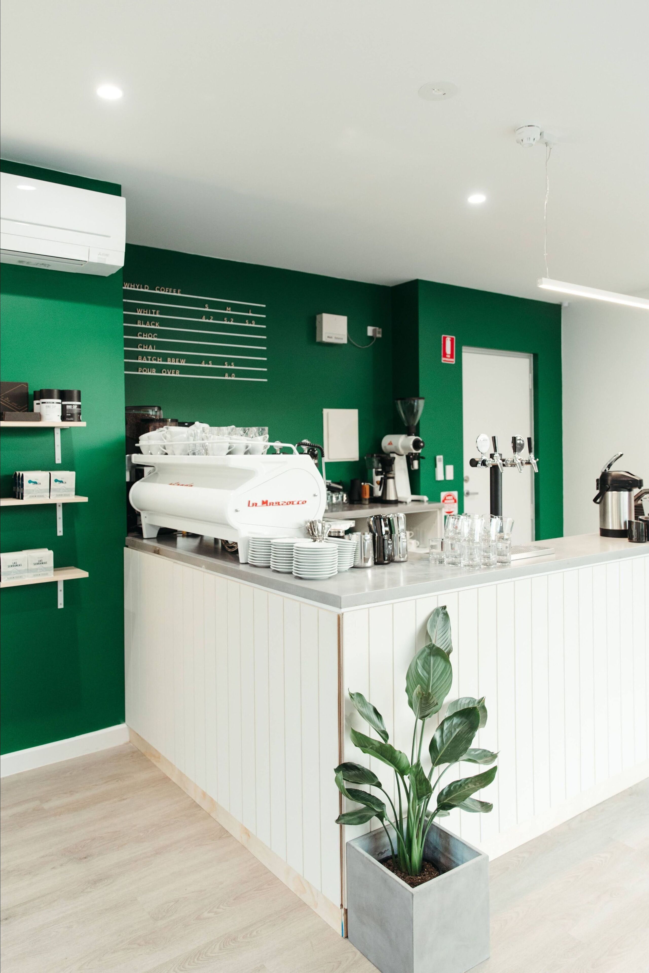 Apartment, 2 Bedrooms, Smoking, Balcony | Front of property