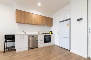 Apartment, 2 Bedrooms, Smoking, Balcony | Living room
