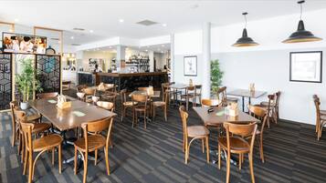 Apartment, 2 Bedrooms, Smoking, Balcony | Exterior