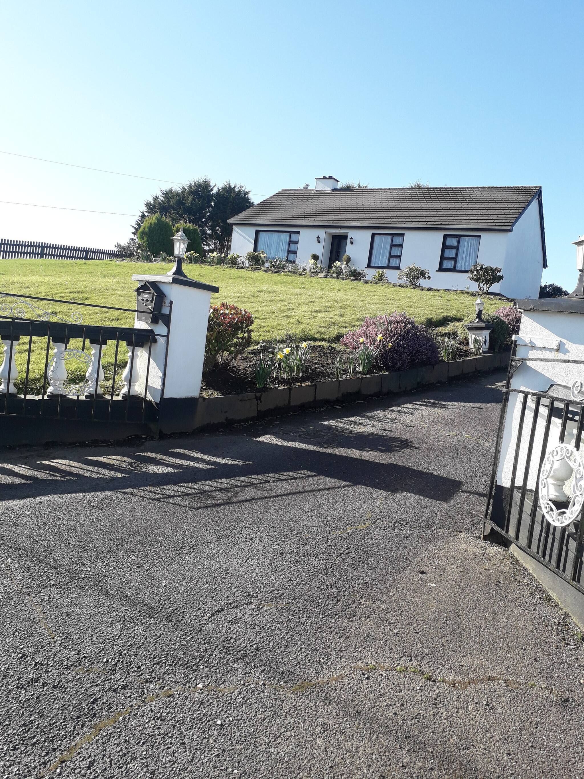 Shared Dormitory, 1 Bedroom, Fireplace | Property entrance