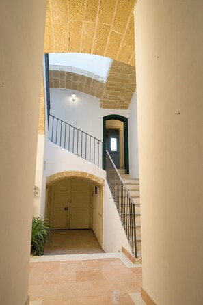 Appartamento, 1 camera da letto, balcone, vista oceano | Interni