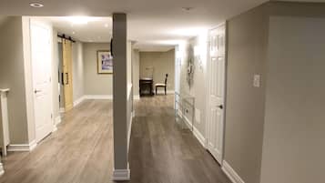House, 1 Bedroom | Hallway