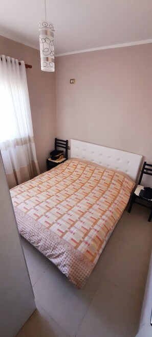 อพาร์ทเมนท์, 1 ห้องนอน, พร้อมสิ่งอำนวยความสะดวกสำหรับผู้พิการ, ระเบียง | 1 ห้องนอน, เตารีด/โต๊ะรีดผ้า
