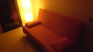 Villa, 1 Bedroom, Accessible, Smoking | Lounge