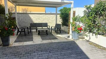 Villa, 1 chambre, accessible aux personnes à mobilité réduite, fumeur | Terrasse/Patio