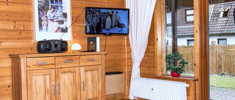 Huis, 2 slaapkamers, terras | Kamervoorziening