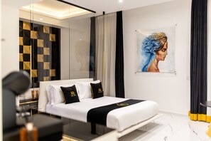 Room, 1 Bedroom, Balcony, City View | 1 bedroom, minibar - Room in B&B - Queen Suite With Whirlpool tub - B&B Kreart Suite & Rooms (Crotone)