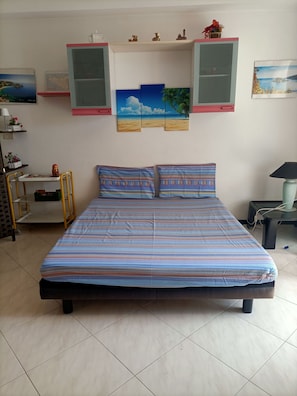 Apartment, 2 Bedrooms, Smoking, Balcony