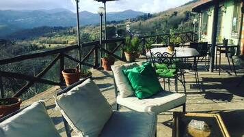 Dormitorio condiviso, 1 camera da letto, fumatori, patio | Balcone