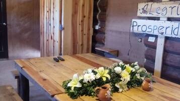 Dormitorio compartido, 4 habitaciones, para fumadores, balcón | Interior