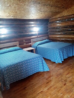 Dortoir Partagé, 4 chambres, fumeur, balcon