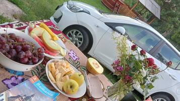 Zimmer, 1 Schlafzimmer, Raucher, Terrasse | Speisen