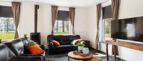 House, 6 Bedrooms, Hot Tub | Interior