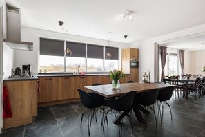 Maison, 6 chambres, bain à remous | Cuisine privée