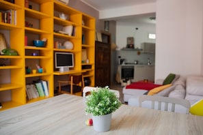 Apartamento, 1 quarto, sacada, vista para a cidade | Parte interna