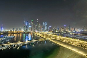 Outdoor pool - Sunrise Bay Tower 2 Apartment (Dubai)