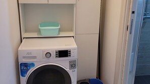 Apartment, 1 Bedroom, Smoking | Bathroom amenities - Illy .2 Apartment. (Alghero)