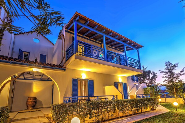 Apartment, 1 Bedroom, Smoking, Balcony | Exterior