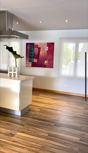 Villa, 4 chambres, accessible aux personnes à mobilité réduite, fumeurs | Intérieur