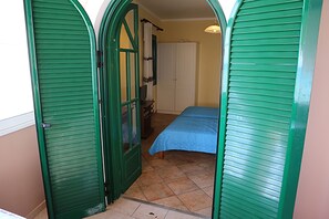 Apartment, 1 Bedroom, Smoking, Balcony | Property grounds