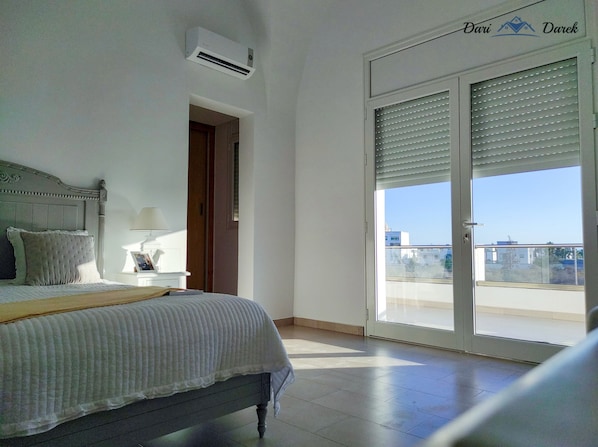 Villa, 3 Schlafzimmer, Raucher, eigener Pool | 4 Schlafzimmer