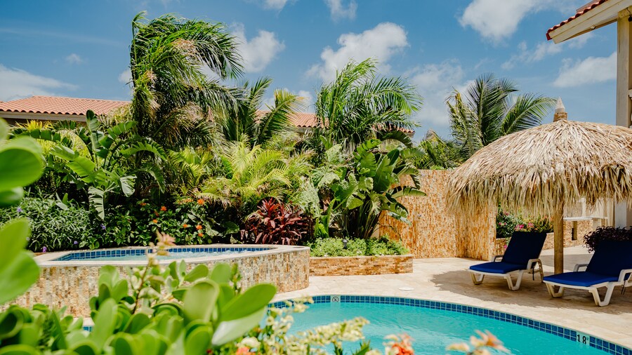 Best Quality 2-bedroom Apartment 2 km From Eagle Beach