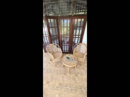 Shared Dormitory, 1 Bedroom, Balcony, Garden View | Interior