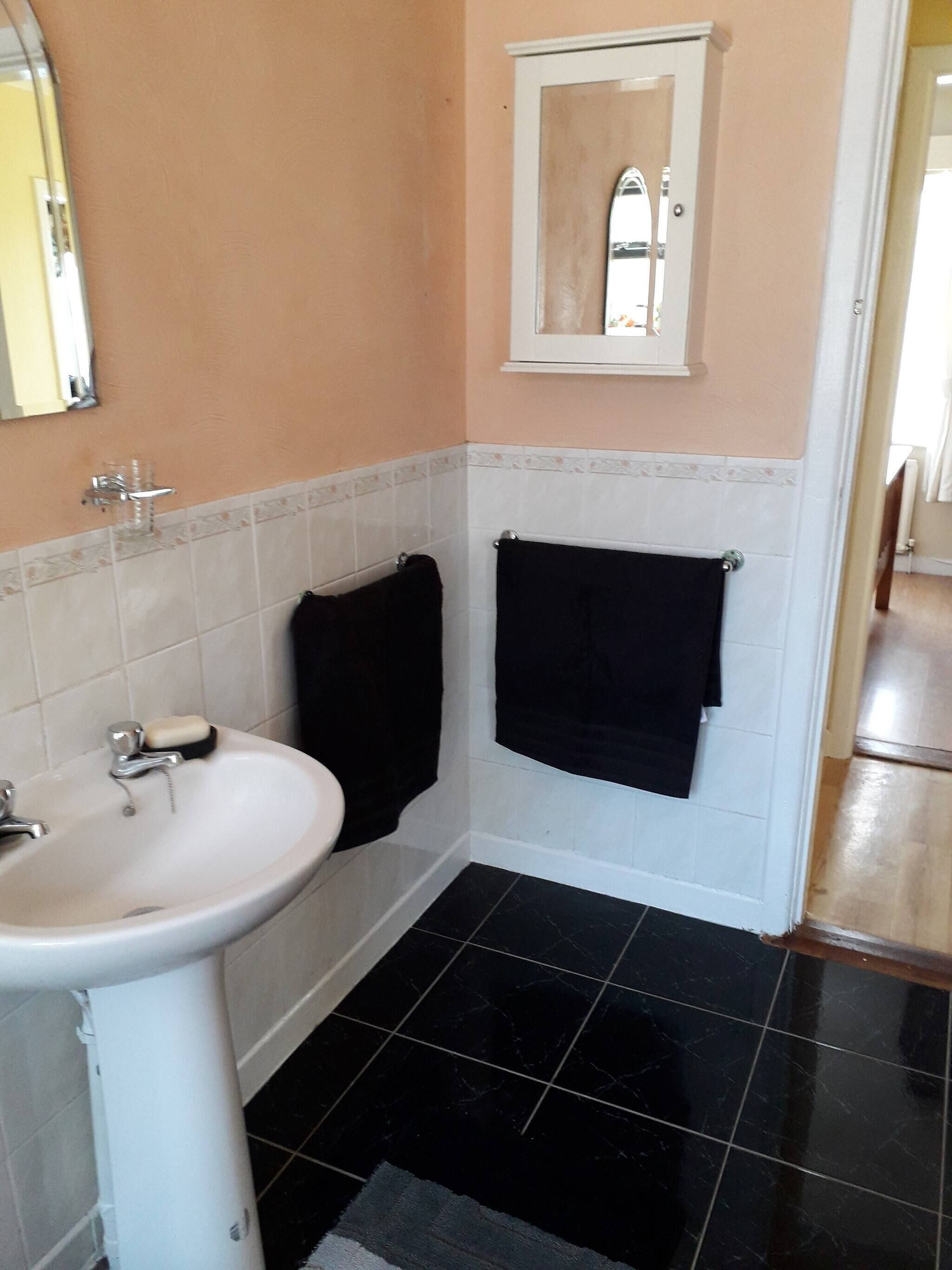 Room, 1 Bedroom, Garden View | Bathroom