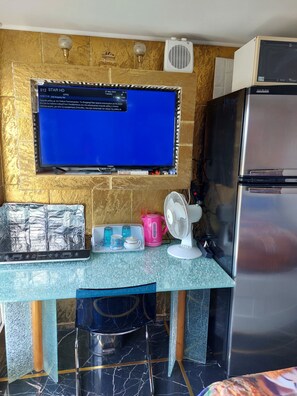 Room, 1 Bedroom | Interior