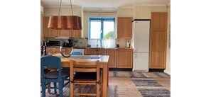 Hus - 4 sovrum - terrass - utsikt mot trädgården | Interiör