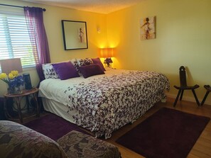 4 bedrooms, desk, iron/ironing board, WiFi