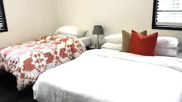 2 chambres, fer et planche Ă repasser, Wi-Fi gratuit, draps fournis