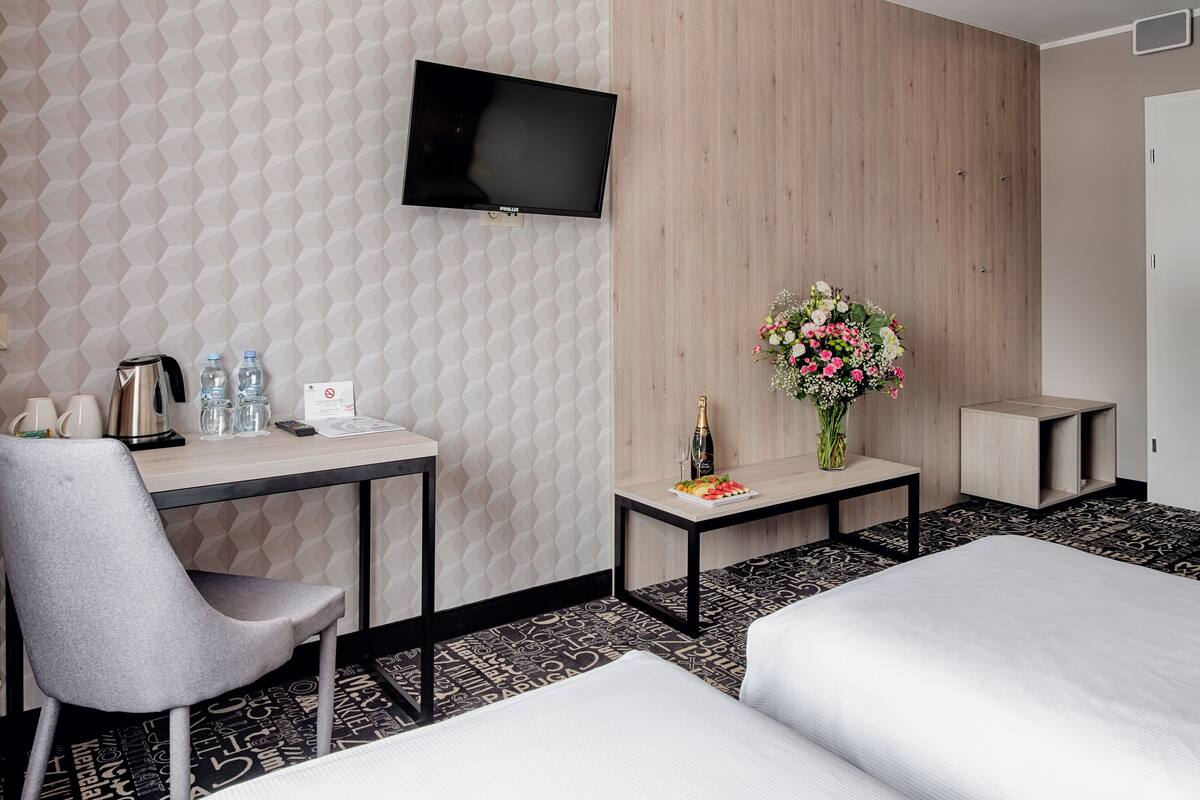Iron/ironing board (on request), free WiFi, bed sheets
