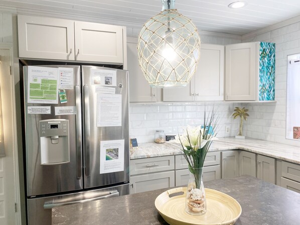 Interior - Seas The Day ~ Cozy getaway in the heart of town w/ a privately fenced back yard (P C BEACH)