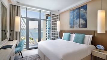 Superior 1 Bedroom Sea View Apartment with Balcony, Evening Drink & Canape,Free DXB Airport Transfer | In-room safe, desk, laptop workspace, soundproofing