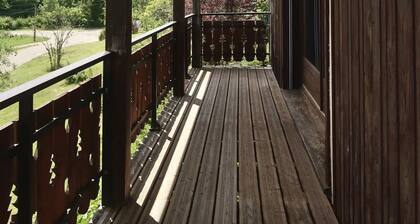 Chalet Accueillant Avec vue sur le lac de Narlay