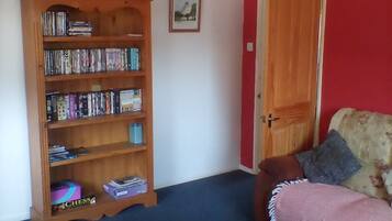 Apartemen, 1 Tempat Tidur Queen | Ruang keluarga