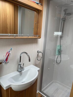 Bathroom - Inviting 4 Berth Caravan in Hebden Bridge (Hebden Bridge)