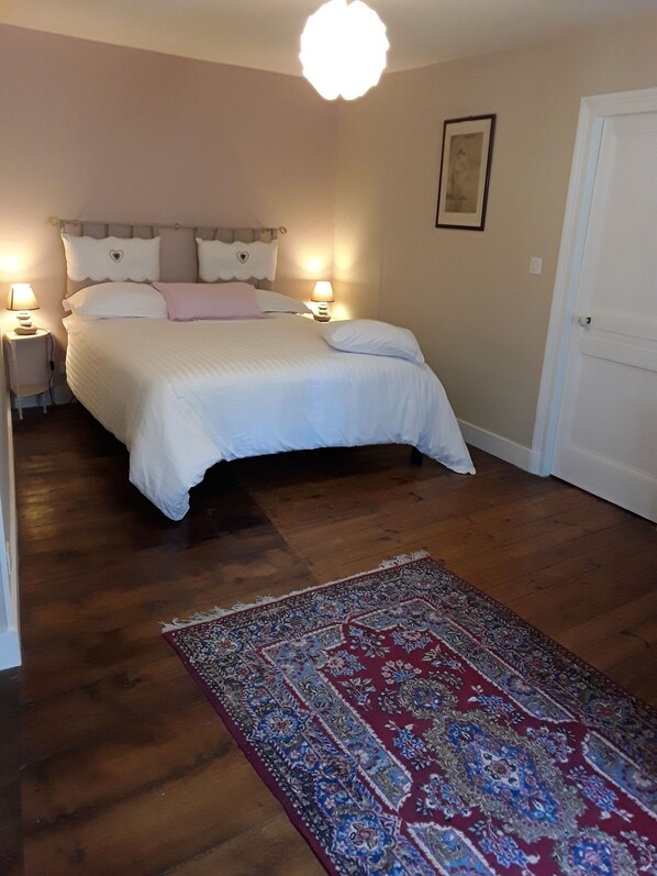 2 bedrooms, iron/ironing board, travel crib, free WiFi